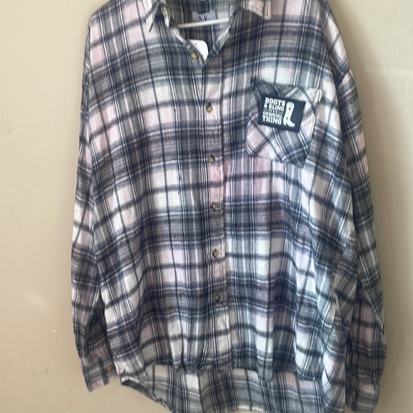 NWT Cowgirl Flannel! Size XL - Picture 3 of 6